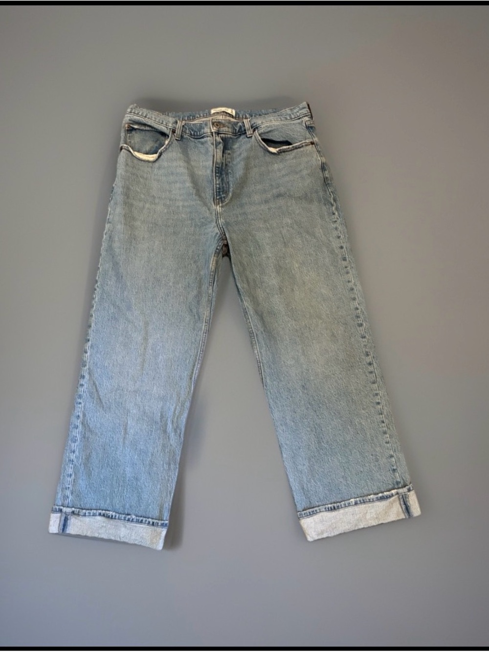 Abercrombie & Fitch 90’s relaxed cuff Light Blue Denim Jeans